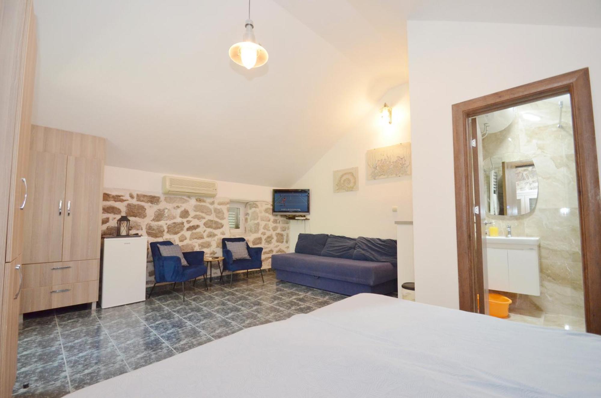 Holiday Home Brinic Tivat Exterior photo